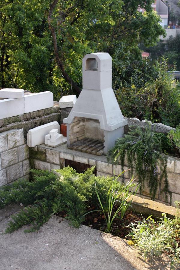 Apartment Vrbnik 5301B Kültér fotó